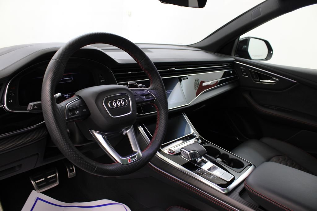 Used 2023 Audi RS Q8 w/ Black Optic Package image 17