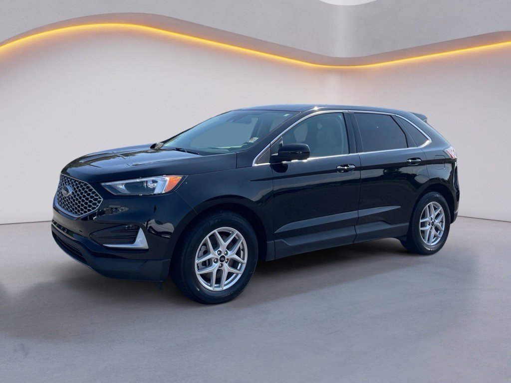 Used 2024 Ford Edge SEL image 3