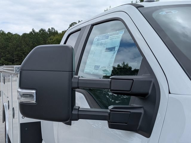 New 2026 Ford F550 4x4 Supercab Super Duty image 14