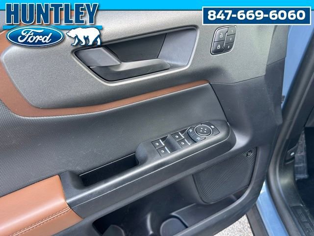 Used 2025 Ford Bronco Sport Outer Banks w/ Outer Banks Tech Package+ AWD/4WD image 17