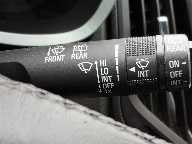 Used 2017 Chevrolet Equinox LT w/ Convenience Package image 23