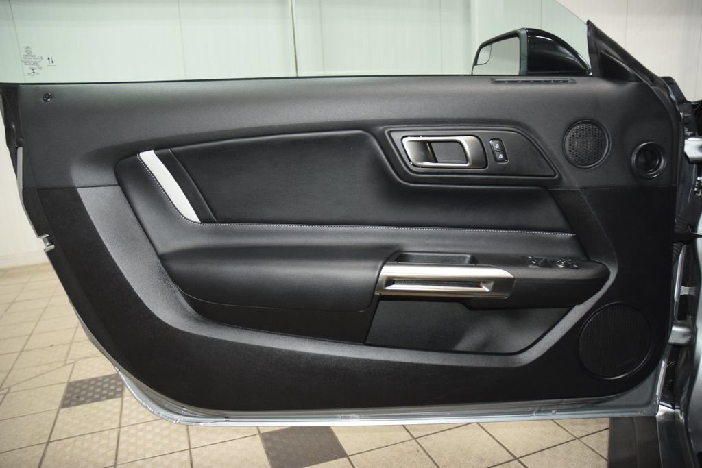 Used 2022 Ford Mustang Shelby GT500 RWD image 44