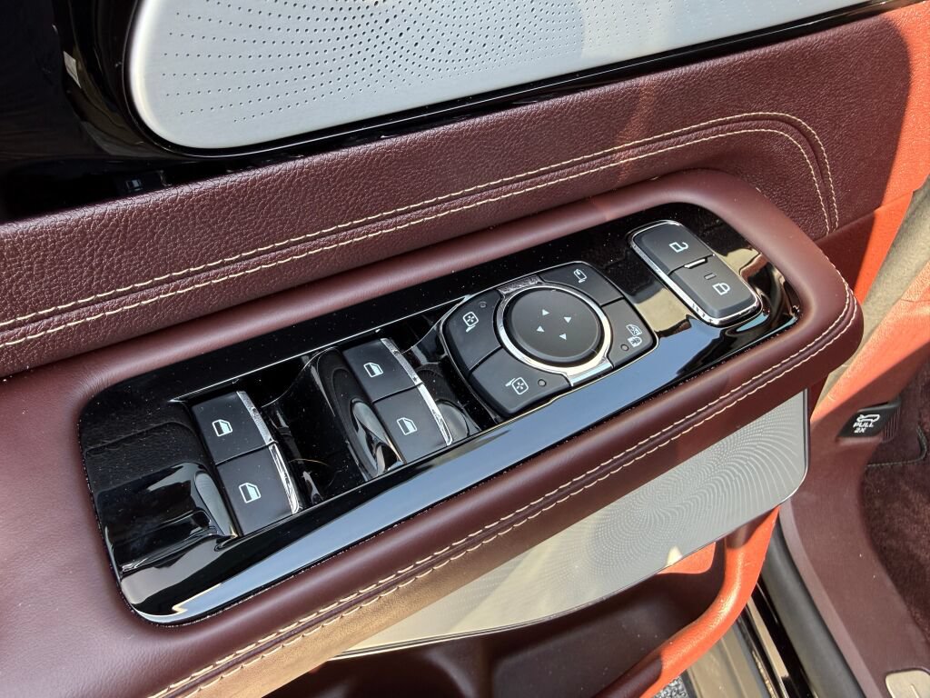 Used 2024 Lincoln Aviator Black Label w/ Dynamic Handling Package AWD/4WD image 22