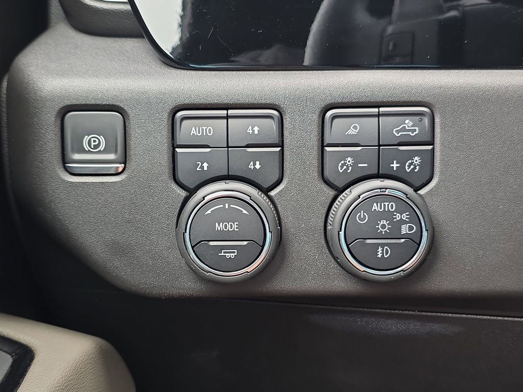 Used 2024 Chevrolet Silverado 1500 ZR2 AWD/4WD image 26