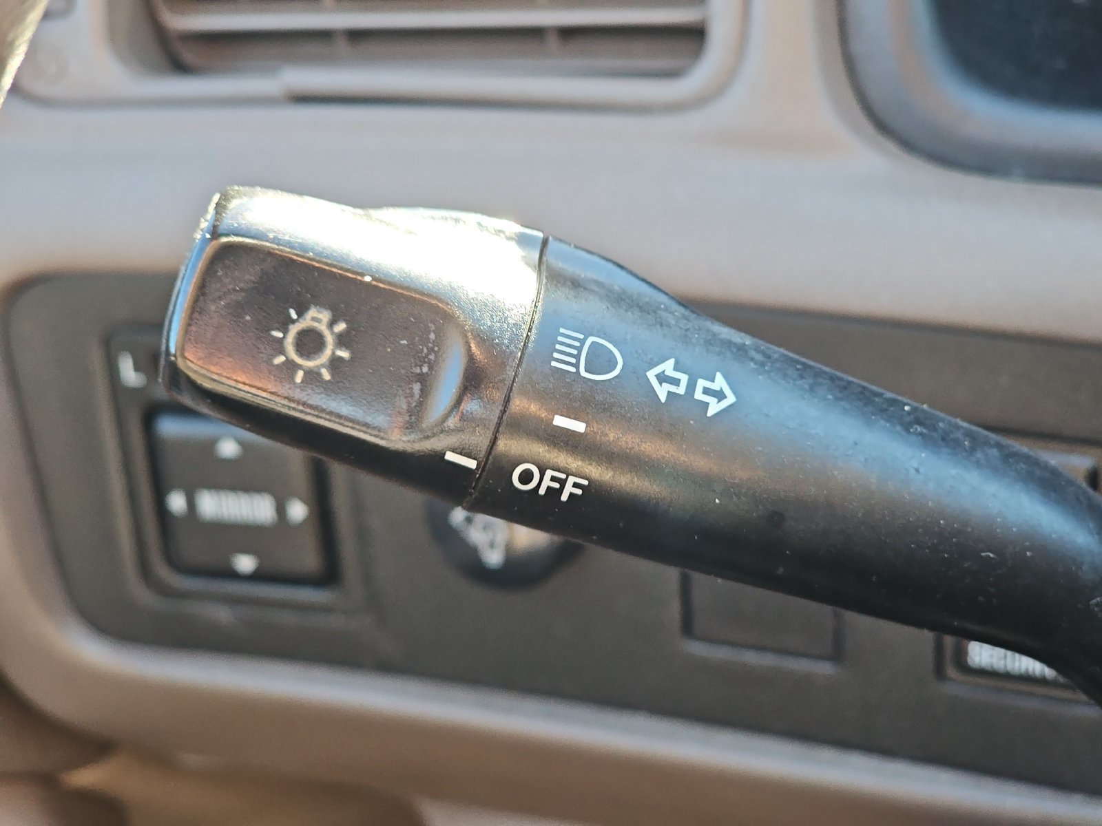 Used 2000 Toyota Camry LE FWD image 32