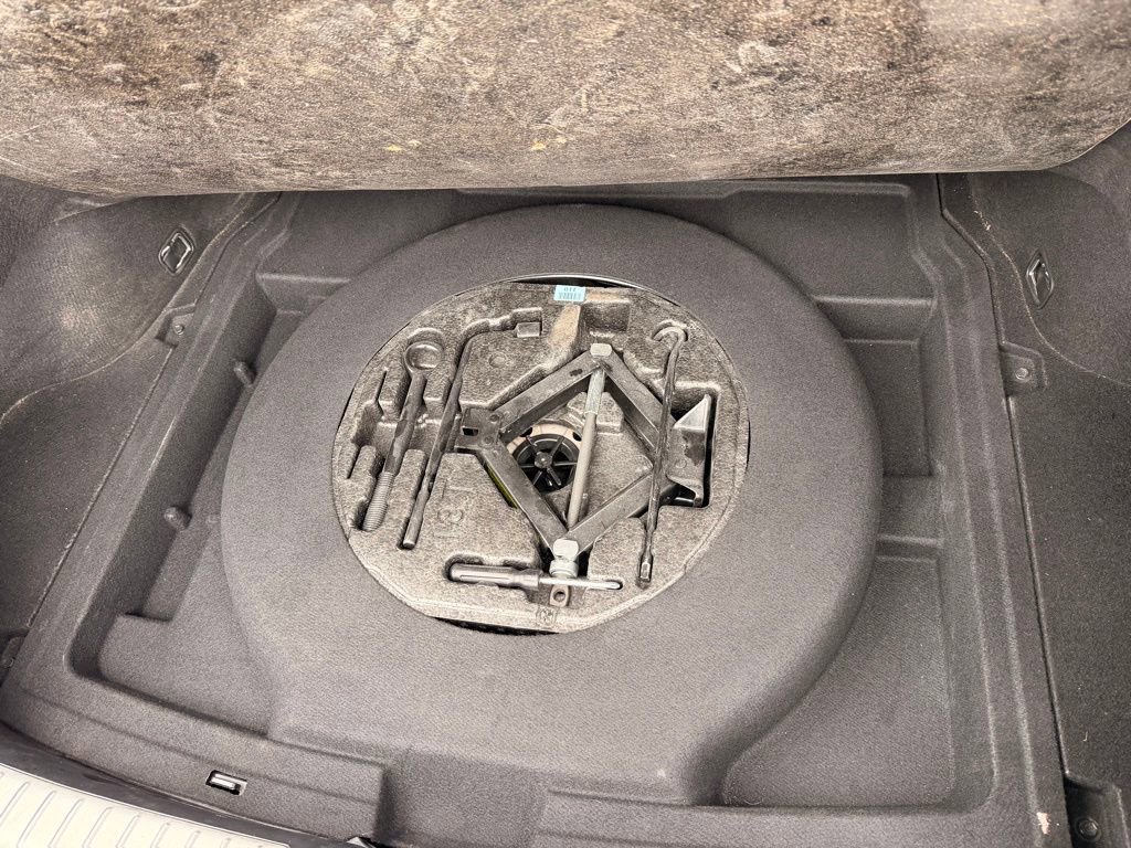 Used 2023 Kia Stinger GT2 image 37