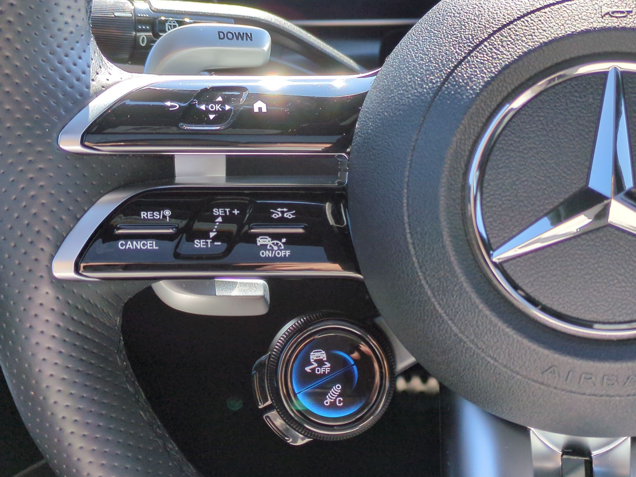 Certified 2024 Mercedes-Benz GLC 43 AMG 4MATIC image 17
