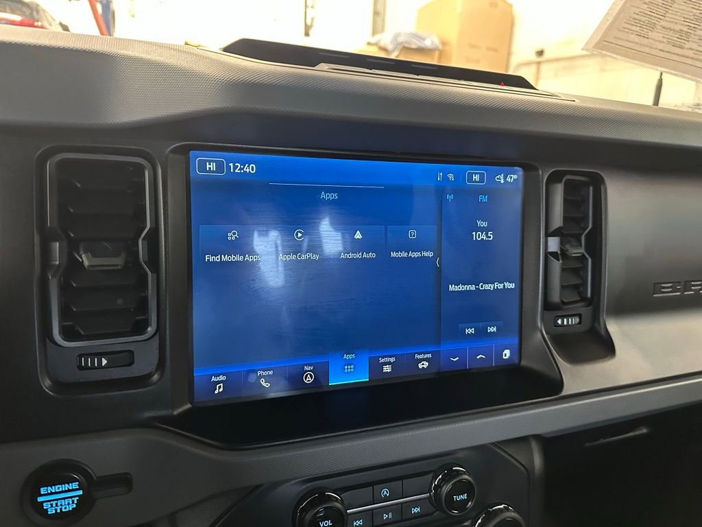 Used 2022 Ford Bronco Everglades image 23