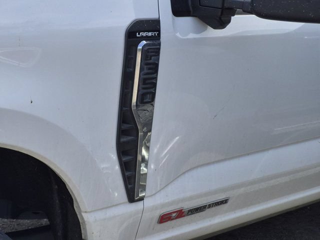 Used 2024 Ford F350 Lariat w/ Lariat Ultimate Package AWD/4WD image 6