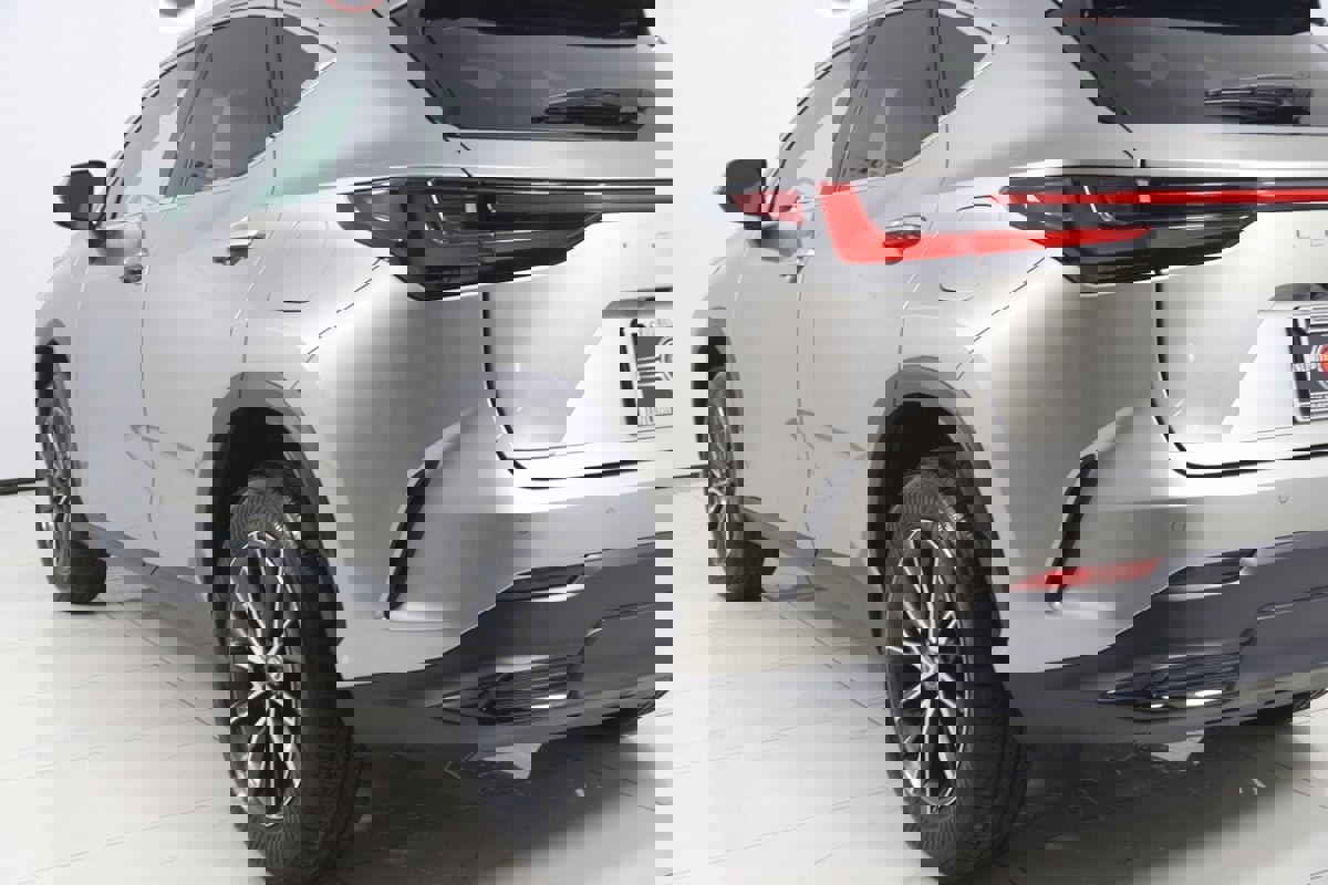 Used 2025 Lexus NX 350 AWD w/ Cold Area Package image 24