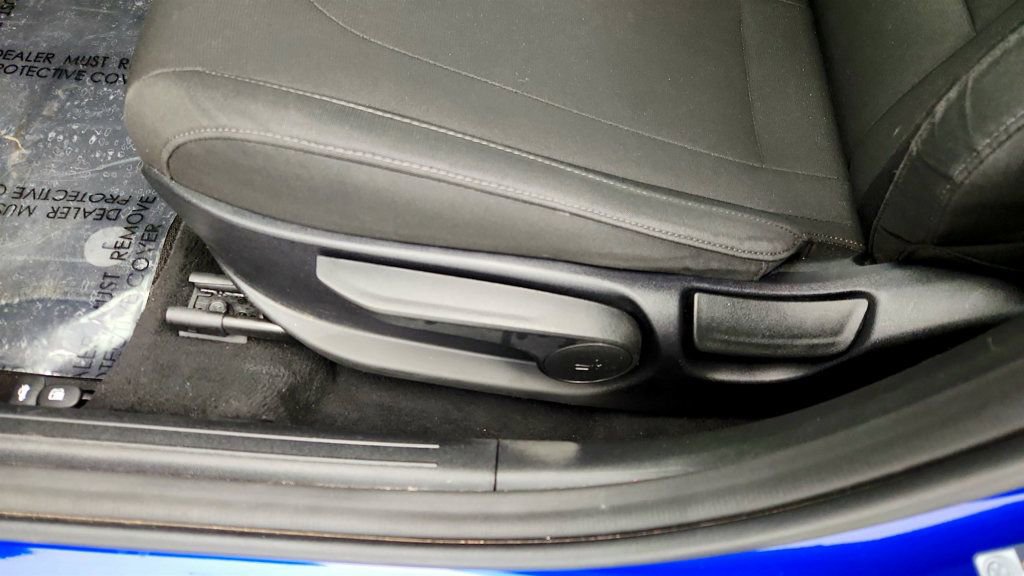 Used 2021 Hyundai Elantra SEL image 11