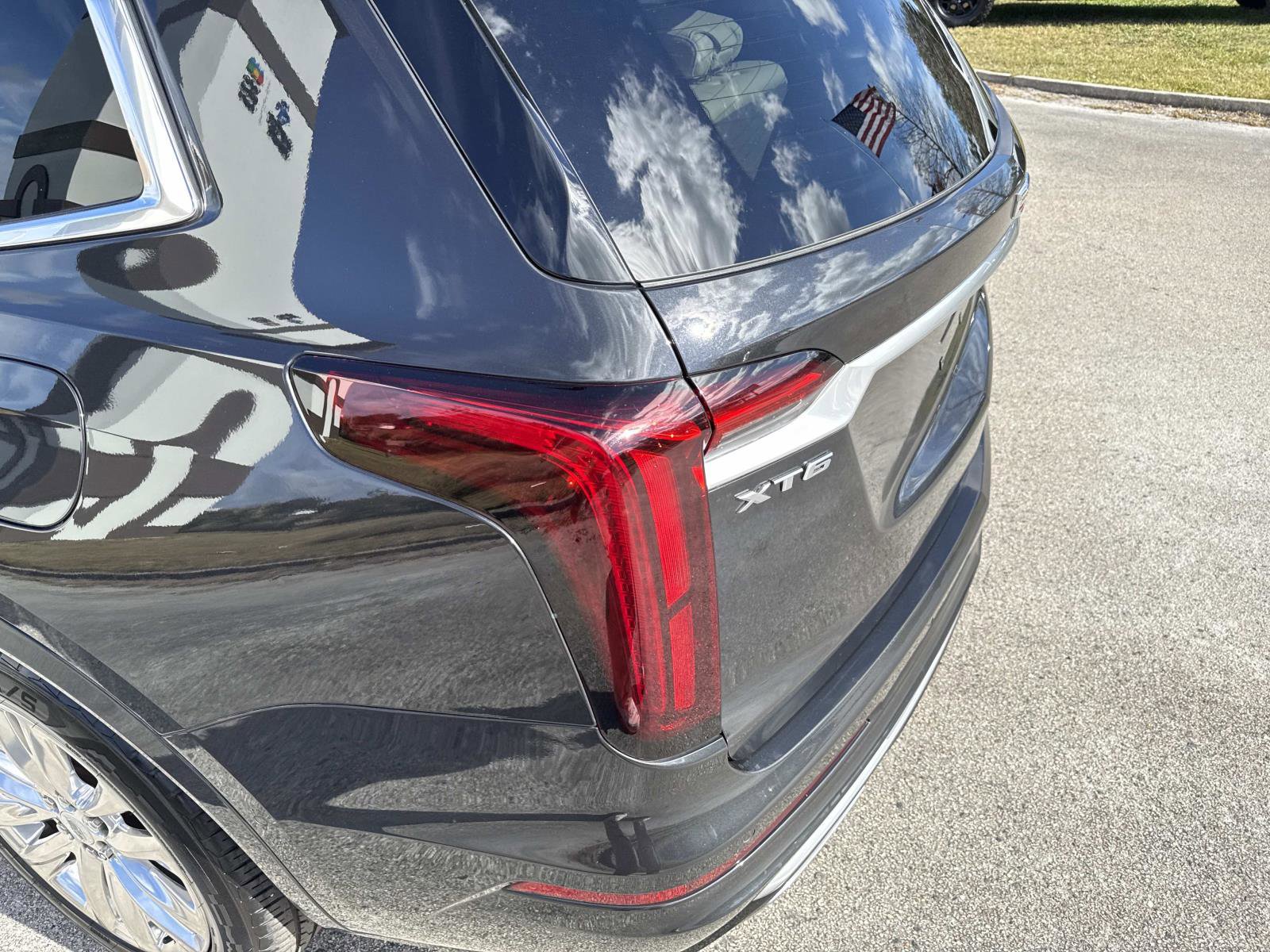 Used 2020 Cadillac XT6 Premium Luxury image 11