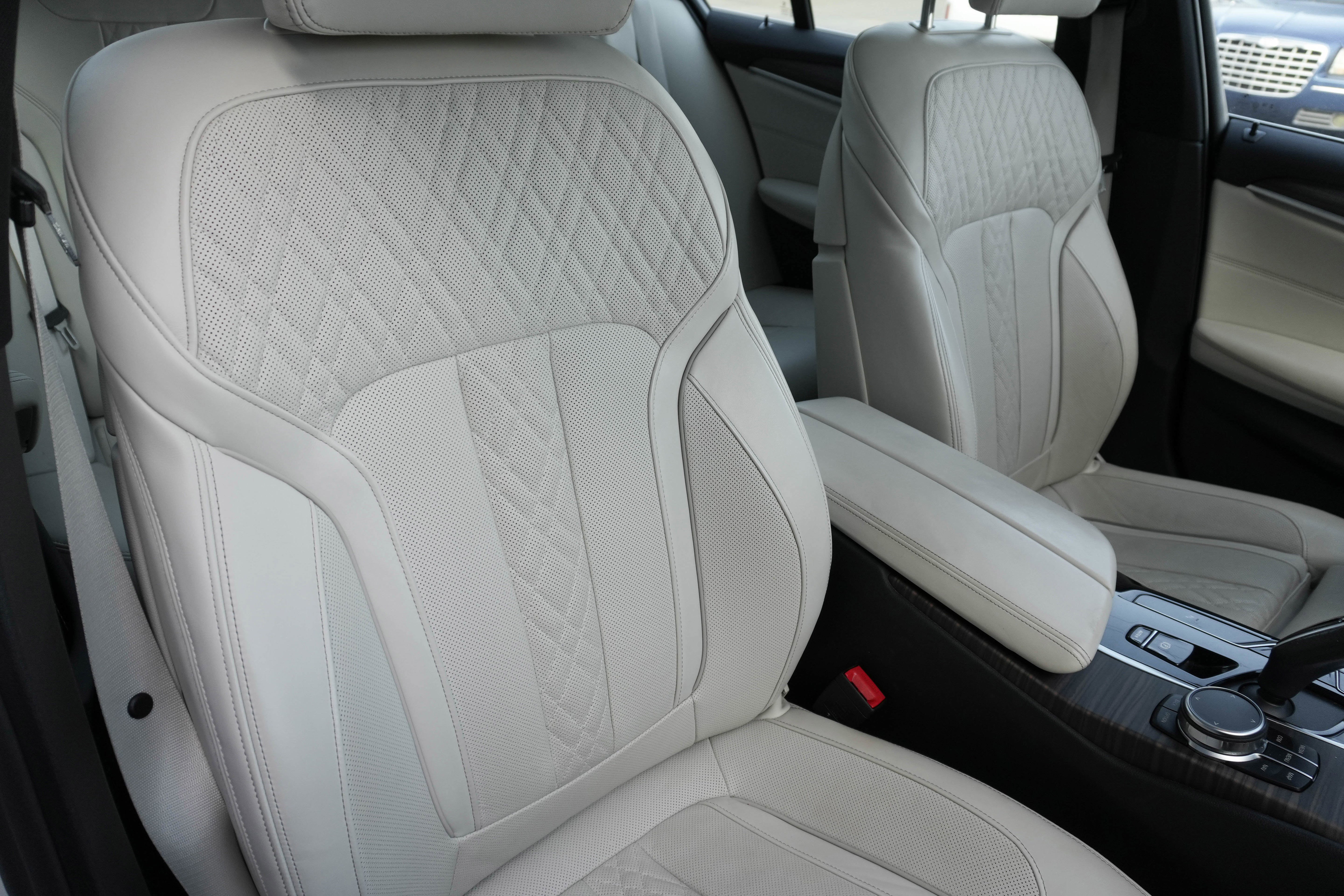 Certified 2023 BMW 540i w/ Premium Package image 29