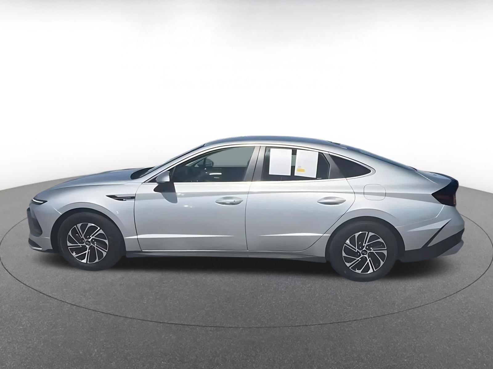 Used 2026 Hyundai Sonata Blue FWD image 8