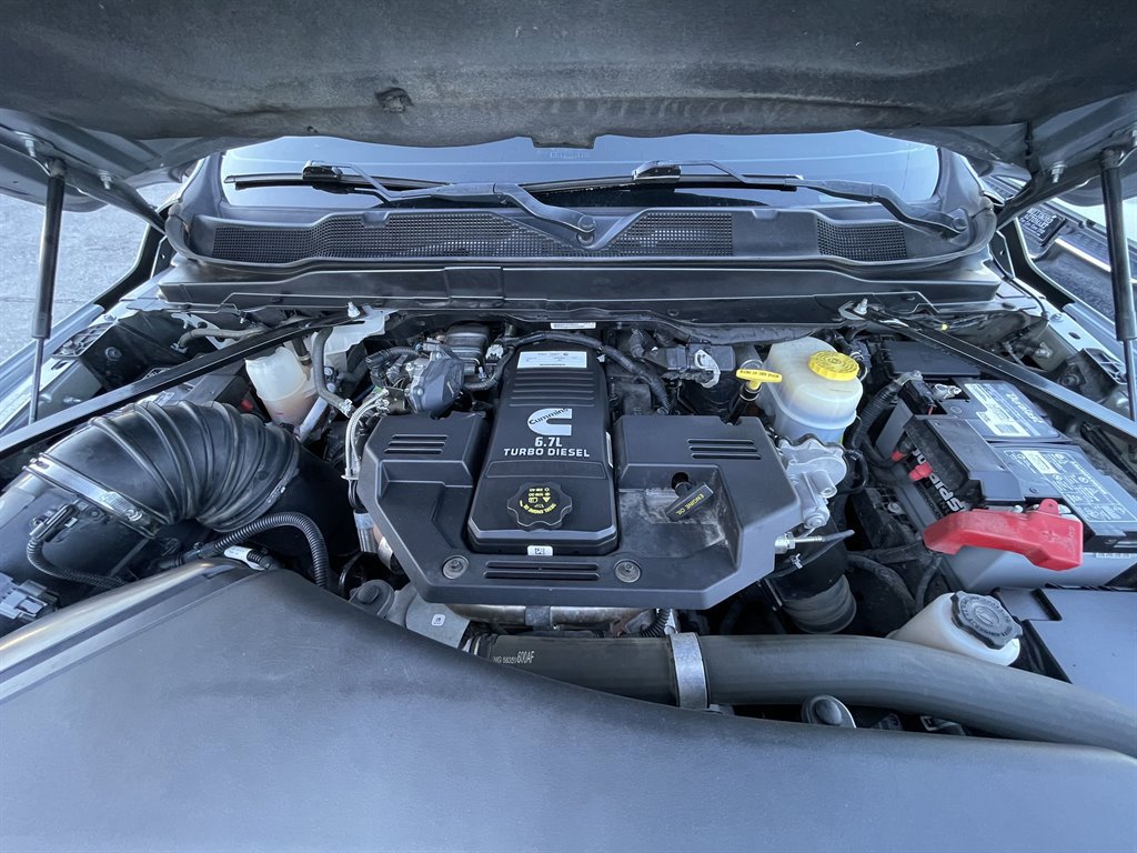 Used 2022 RAM 3500 Laramie AWD/4WD image 7