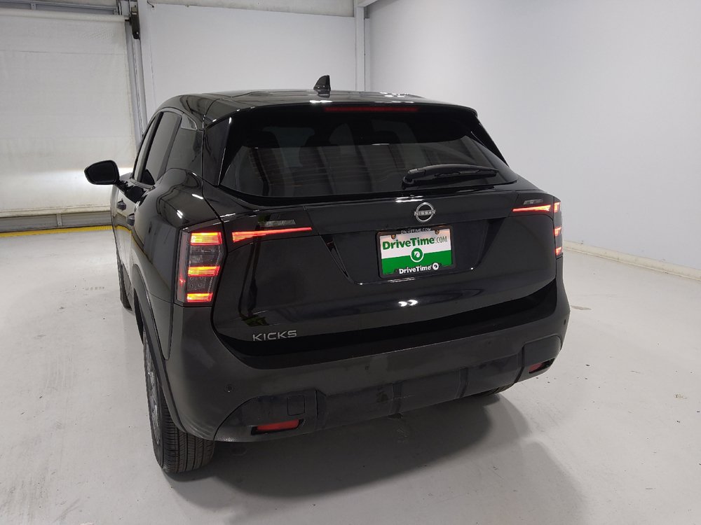 Used 2025 Nissan Kicks S FWD image 6