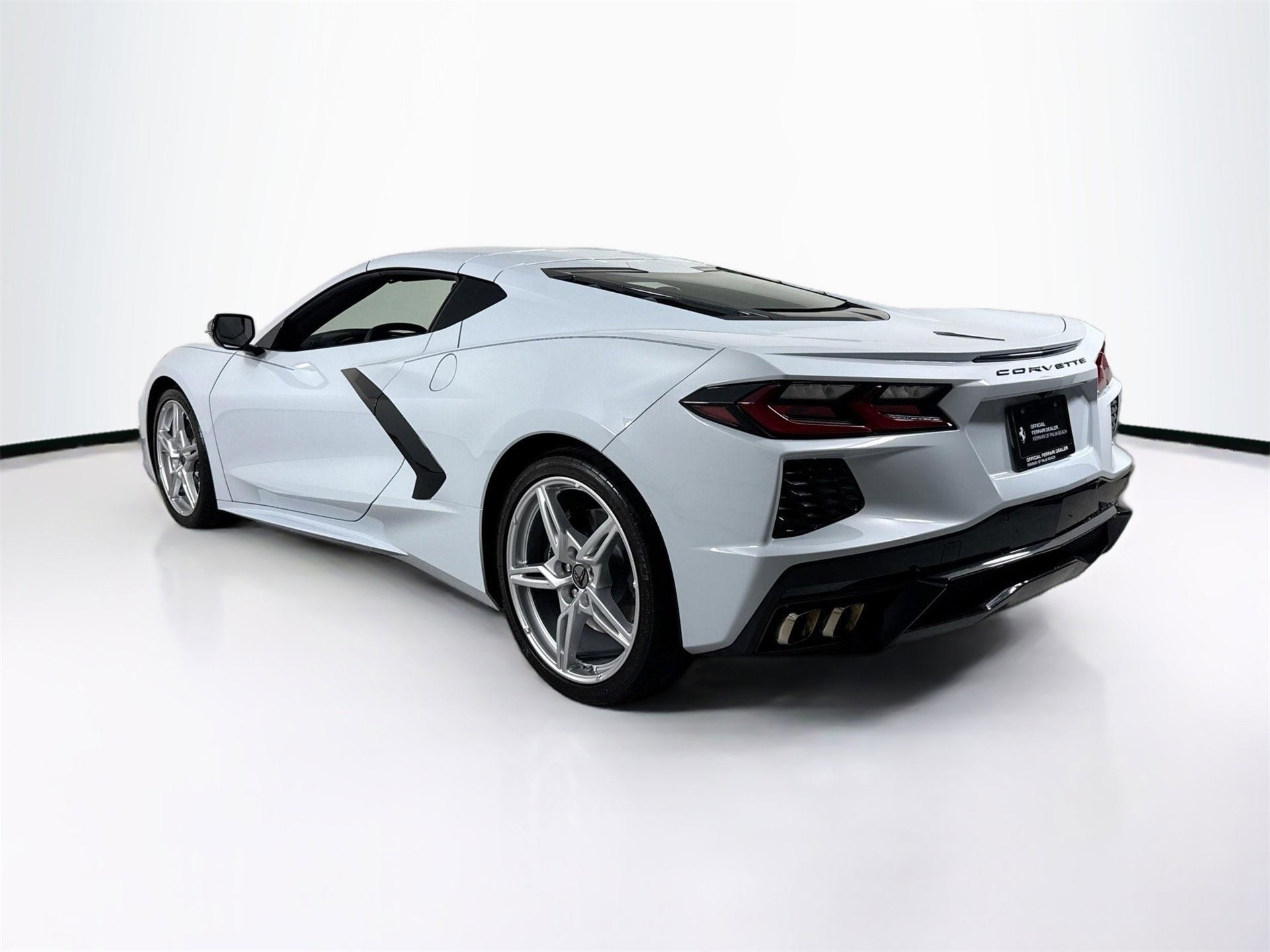 Used 2022 Chevrolet Corvette Stingray Coupe w/ 1LT image 5