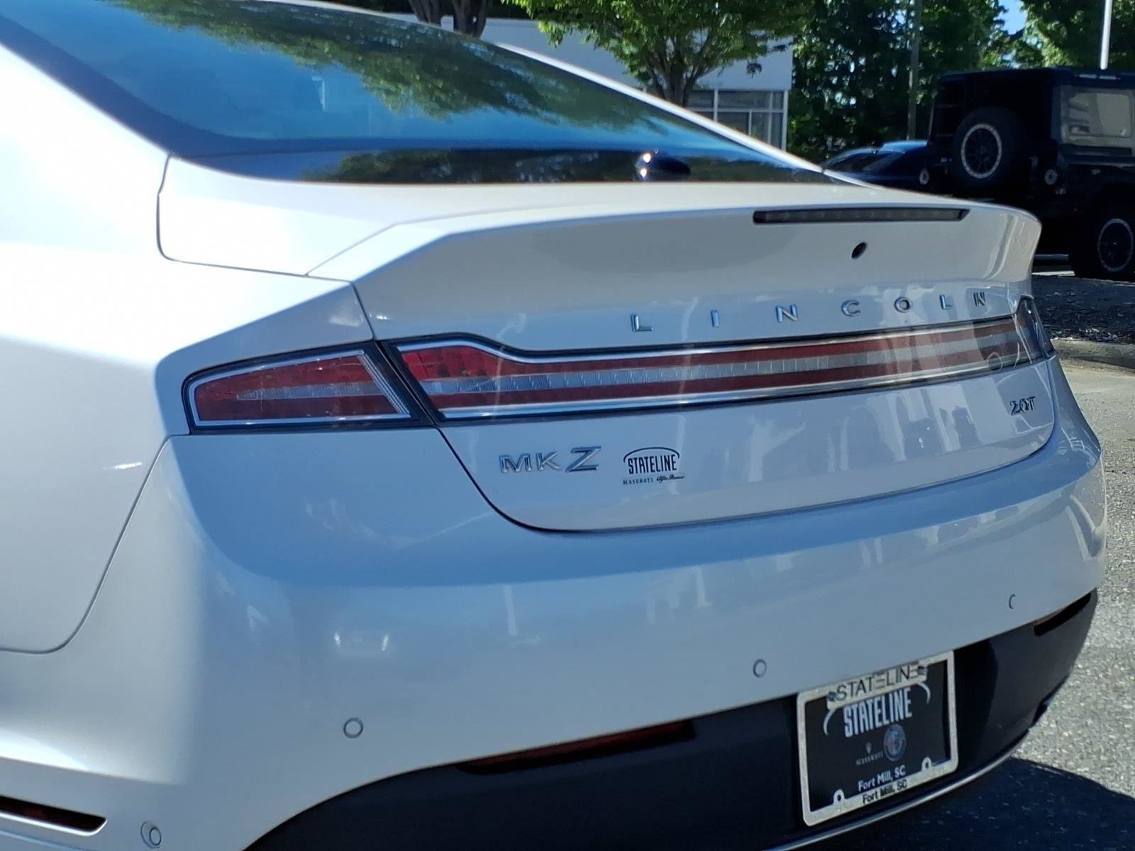 Used 2020 Lincoln MKZ Reserve w/ Luxury Package FWD image 17