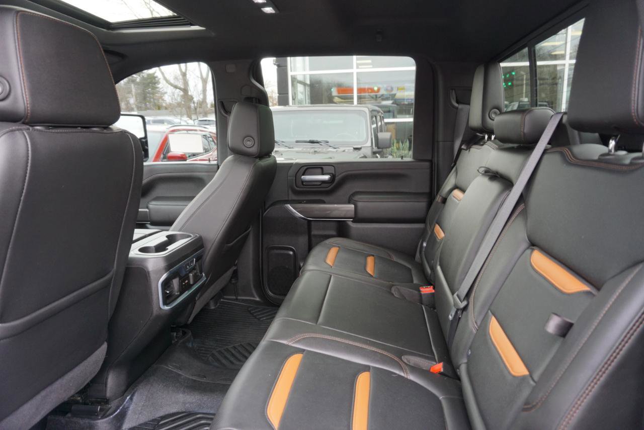 Used 2020 GMC Sierra 2500 AT4 w/ AT4 Premium Package image 17