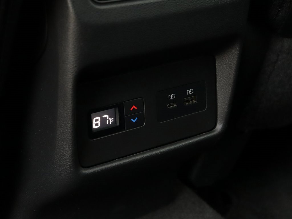 Used 2023 Nissan Rogue SL w/ SL Premium Package image 29