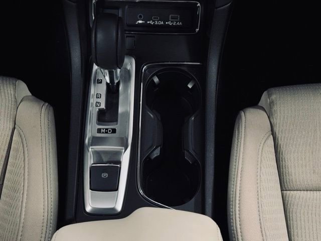 Used 2024 Subaru Ascent Premium w/ Convenience Package image 32