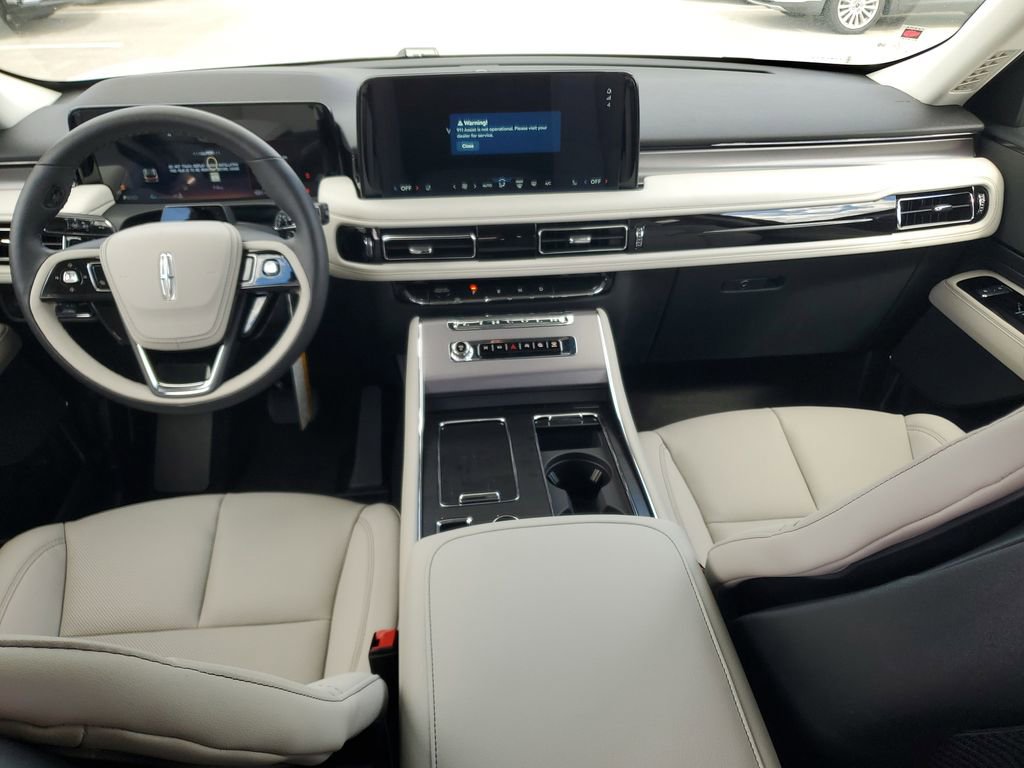 New 2026 Lincoln Aviator 2WD image 15