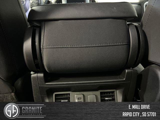 Used 2020 GMC Sierra 2500 SLE image 33