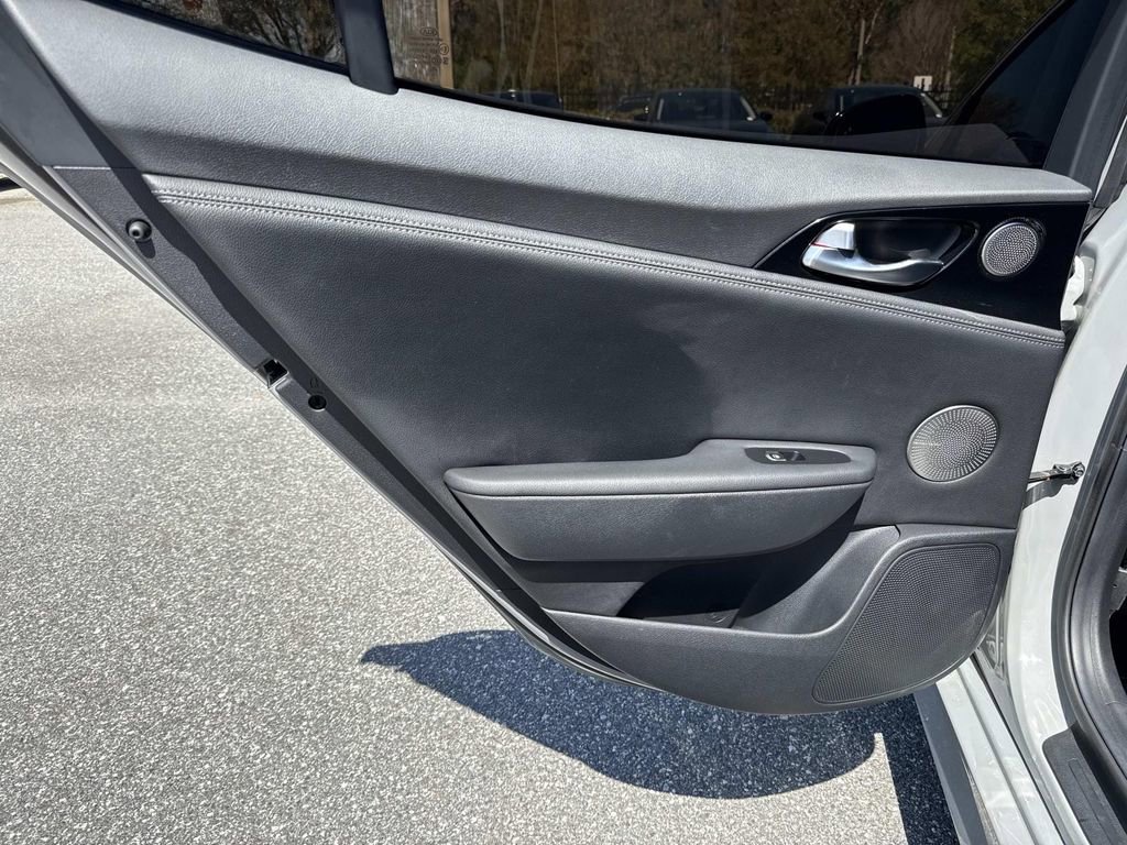 Used 2022 Kia Stinger GT-Line w/ Sun & Sound Package image 13