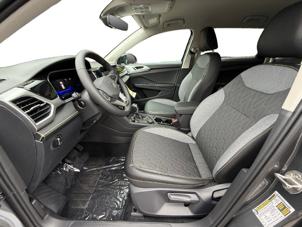 New 2027 Volkswagen Taos Sport AWD/4WD image 9