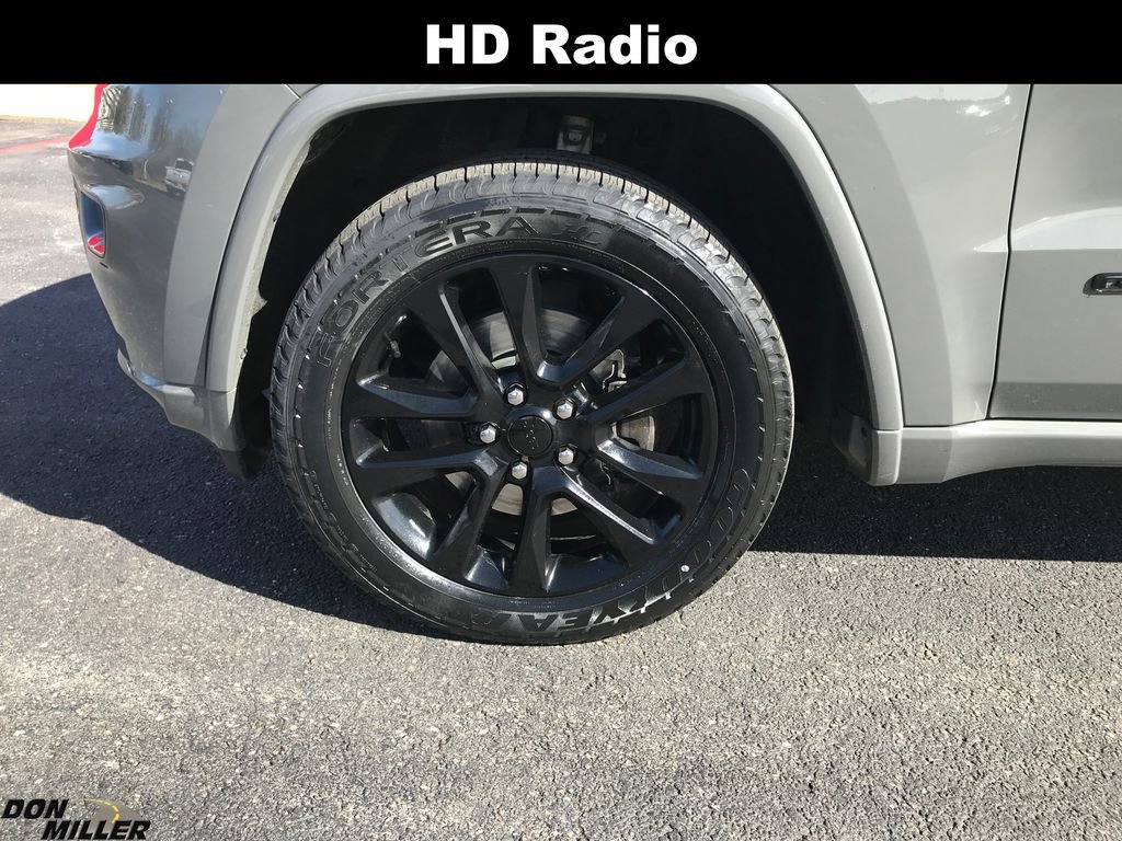 Used 2021 Jeep Grand Cherokee Laredo X image 9