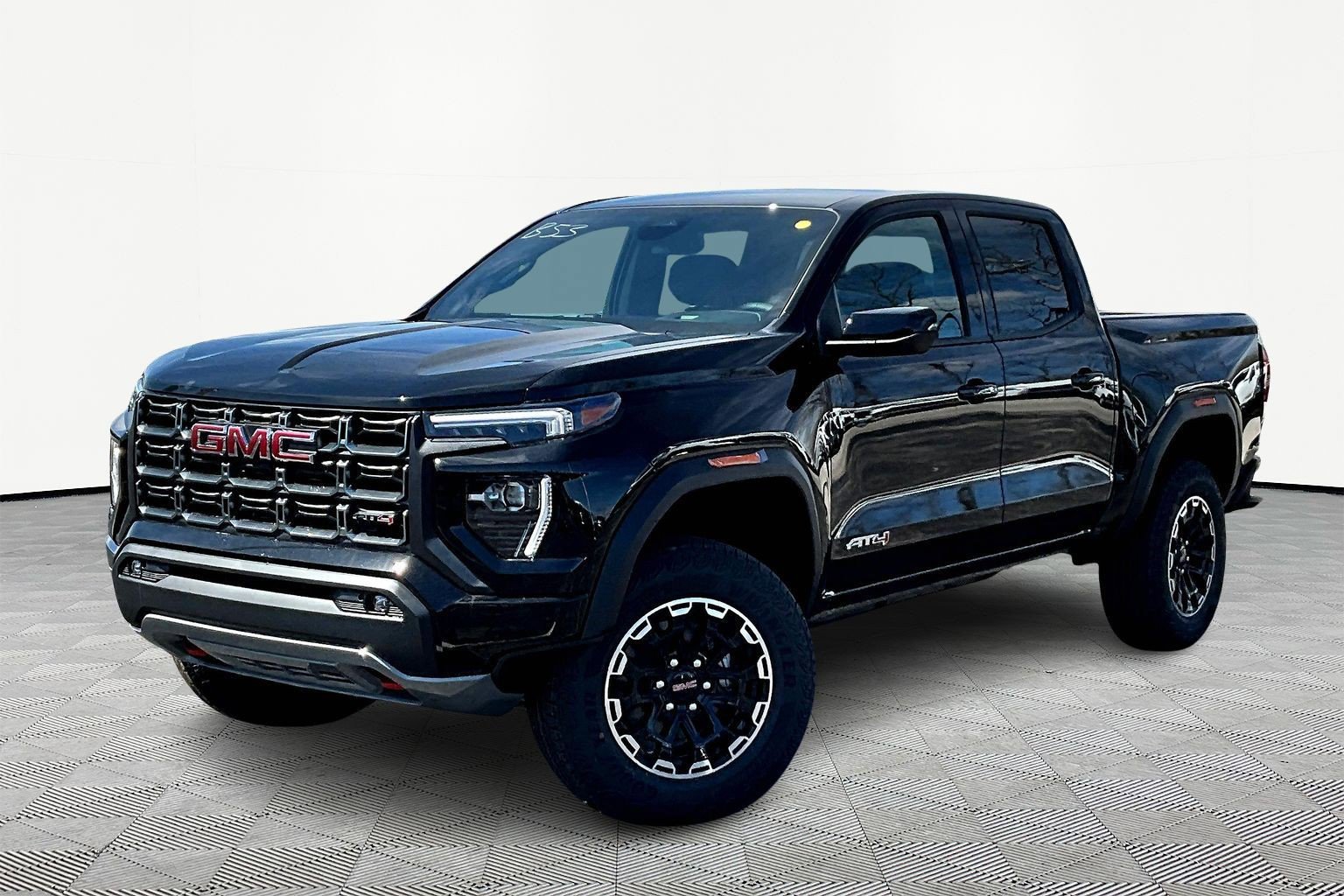 New 2026 GMC Canyon AT4 w/ LPO, Off Road Lift Package