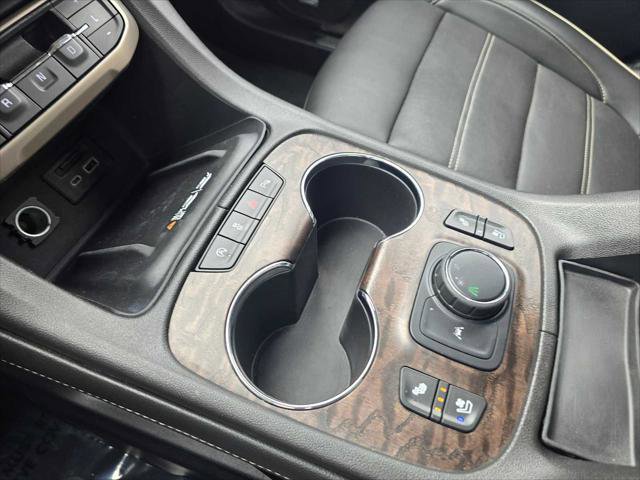 Used 2023 GMC Acadia Denali image 32