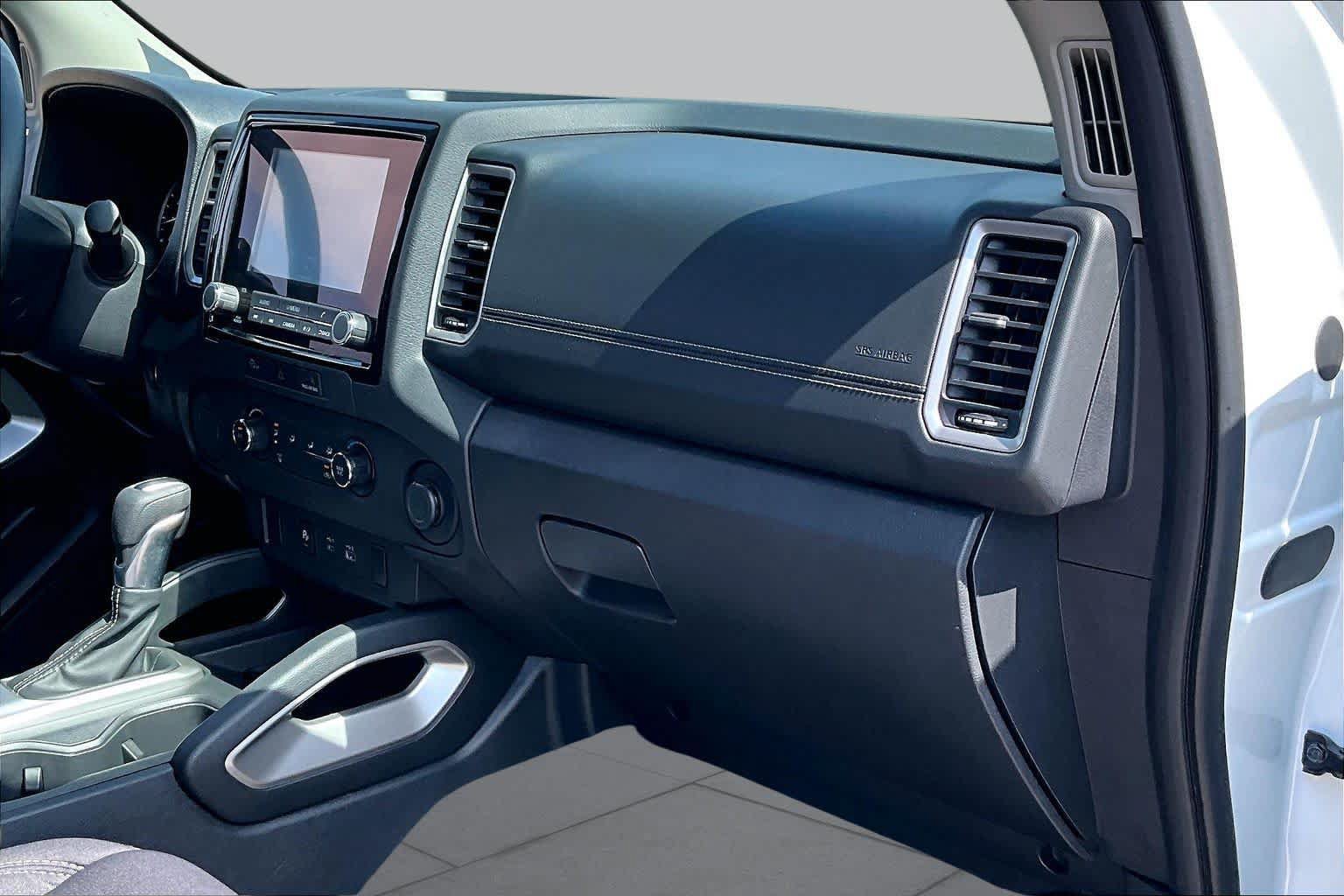 Certified 2024 Nissan Frontier SV w/ Technology Package RWD image 17
