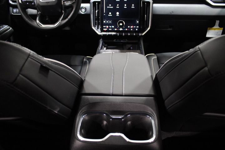 New 2026 GMC Acadia Denali image 32