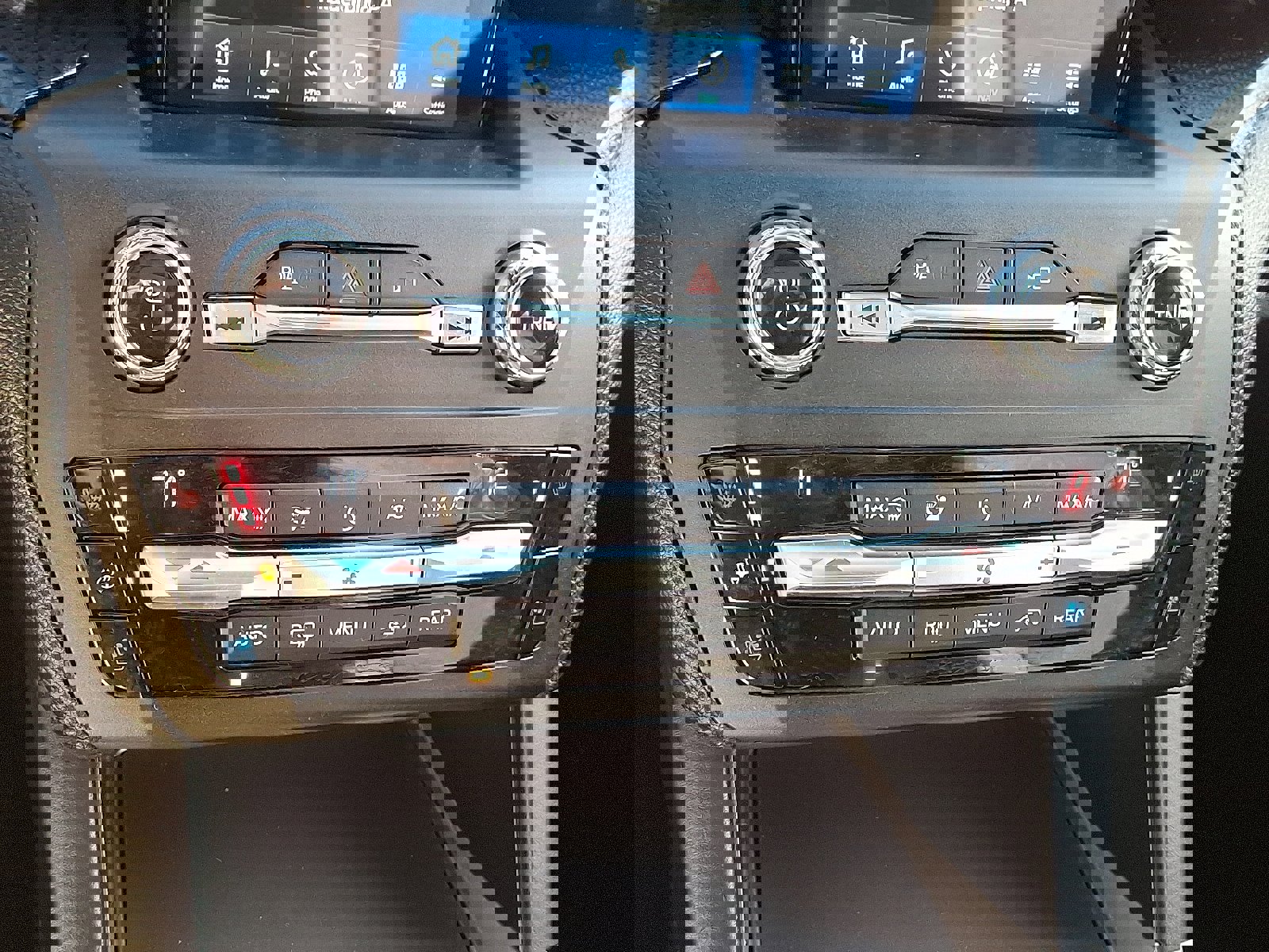 Used 2020 Ford Explorer ST w/ ST Street Pack image 17