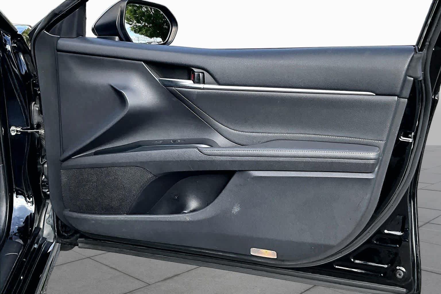 Used 2018 Toyota Camry XSE w/ Audio Package FWD image 23