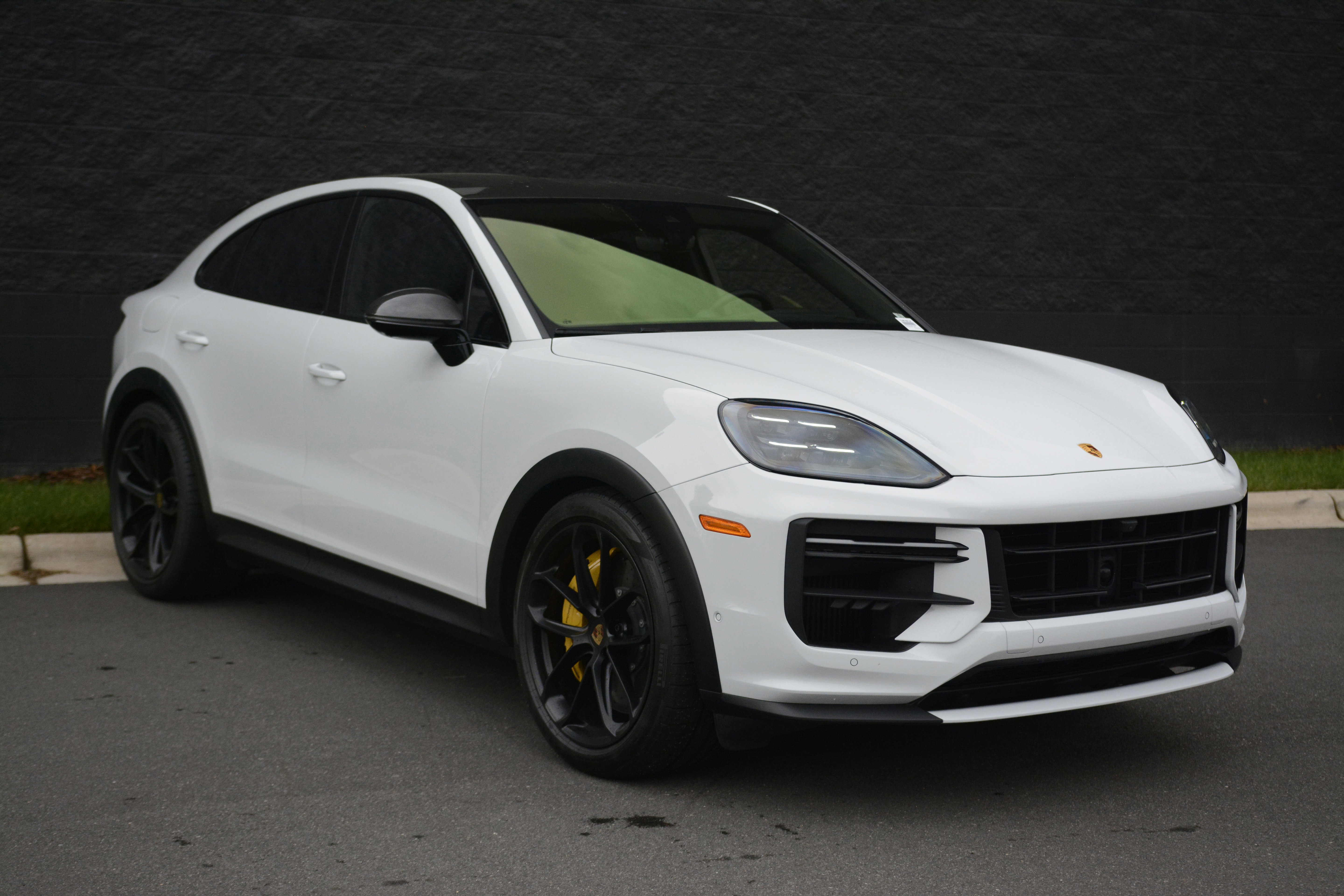 Certified 2024 Porsche Cayenne Turbo GT AWD/4WD image 9