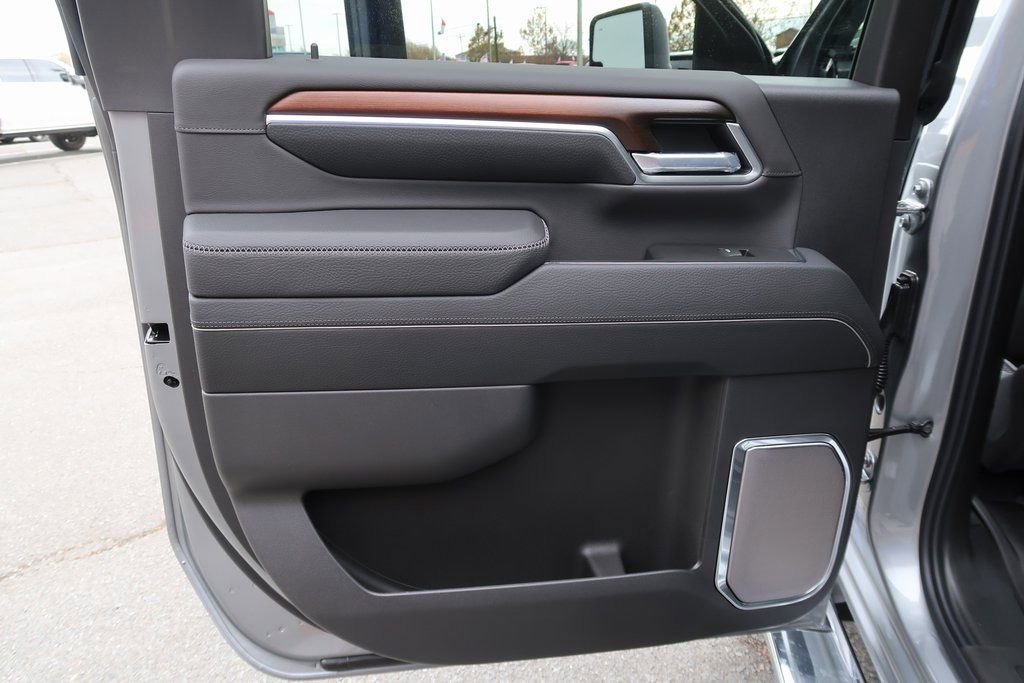 New 2026 GMC Sierra 3500 Denali w/ Denali Reserve Package image 22