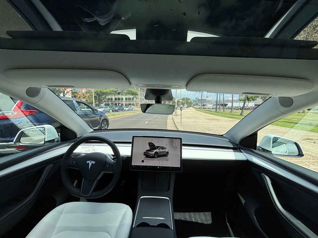 Used 2023 Tesla Model Y Long Range AWD/4WD image 14