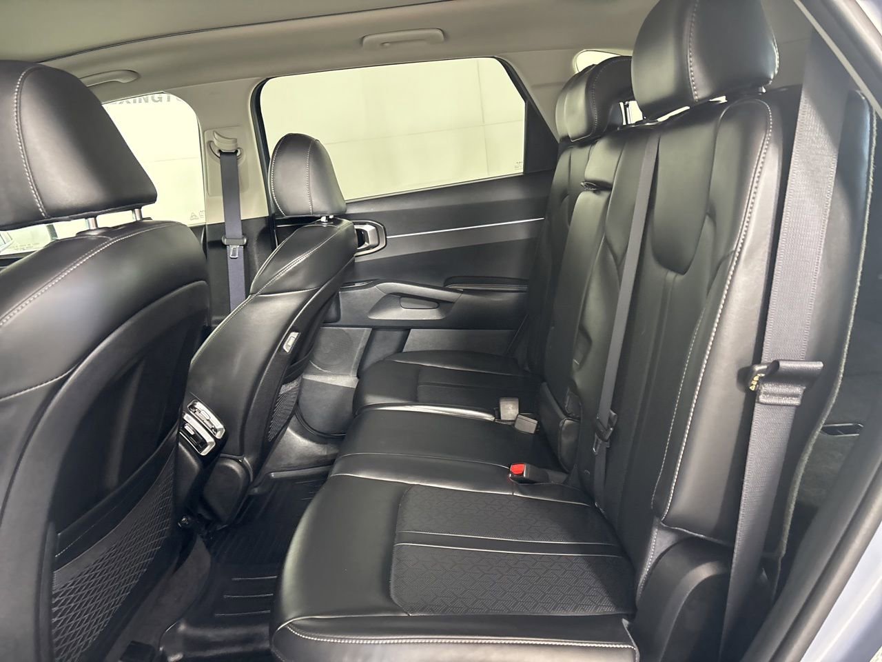 Used 2023 Kia Sorento S w/ Panoramic Sunroof Package FWD image 21