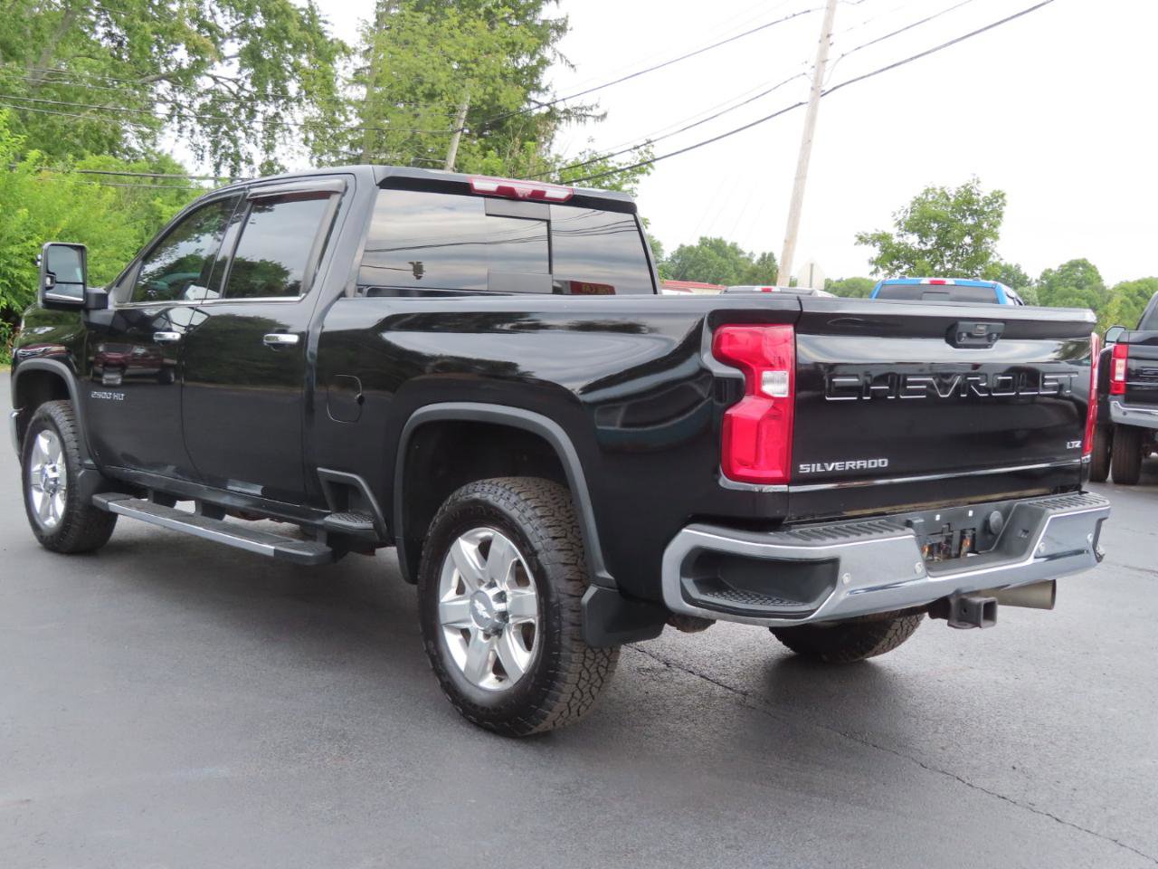 Used 2020 Chevrolet Silverado 2500 LTZ AWD/4WD image 4
