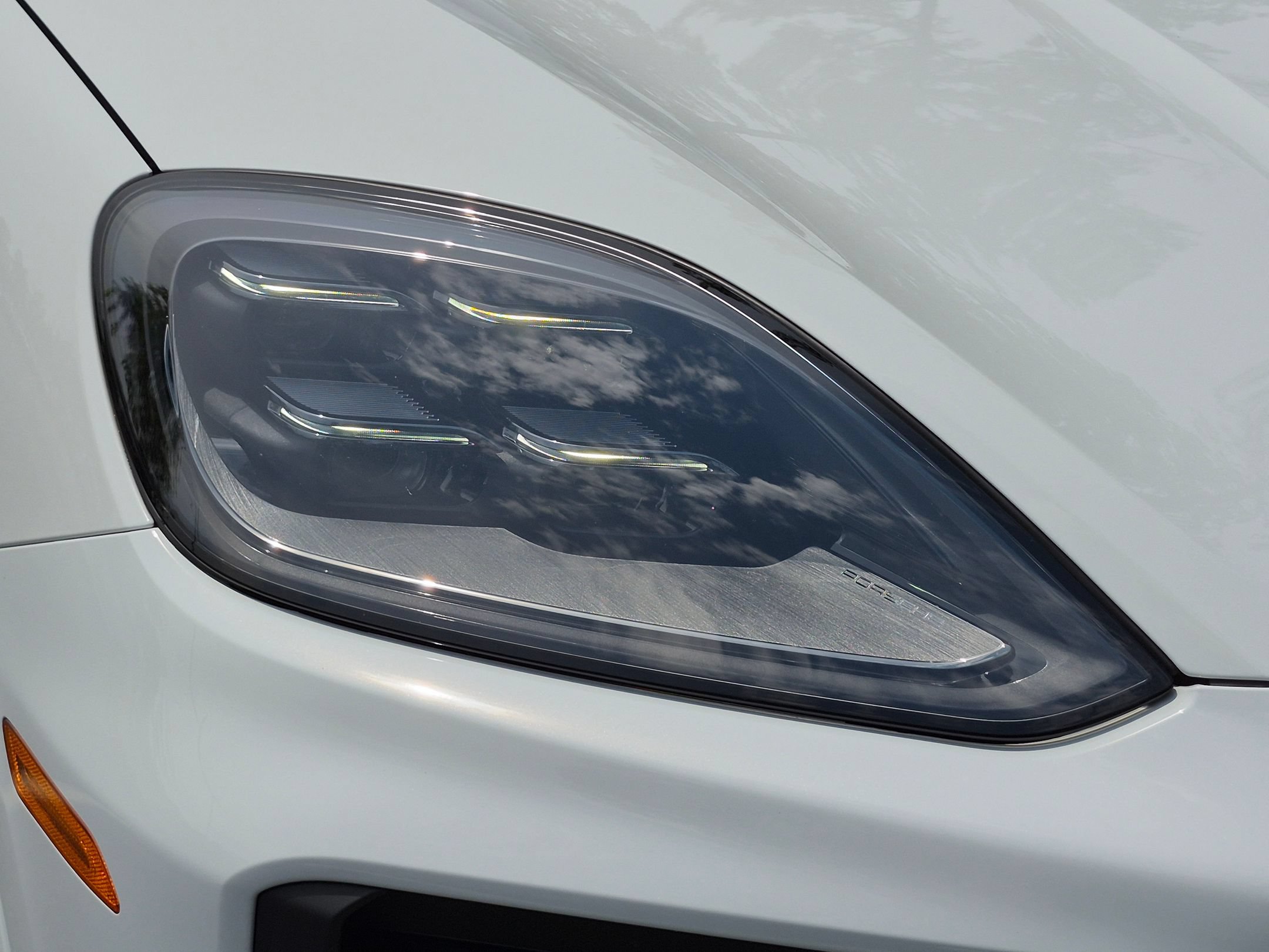 Certified 2026 Porsche Cayenne Turbo AWD/4WD image 35