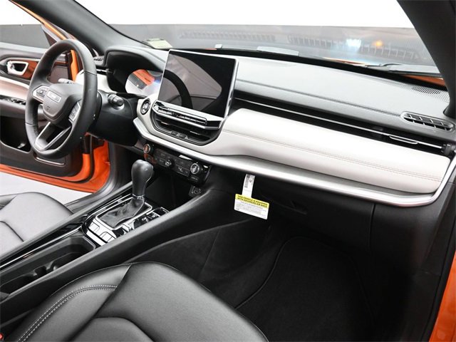 New 2026 Jeep Compass Limited image 25