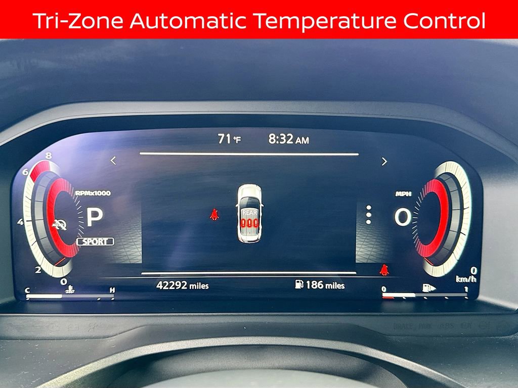 Used 2024 Nissan Rogue SL w/ SL Premium Package image 11