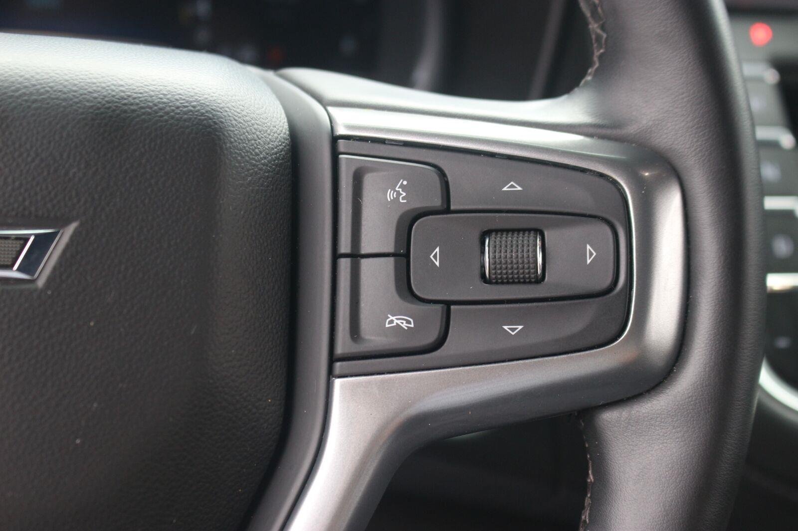 Used 2024 Chevrolet Tahoe Z71 w/ Luxury Package AWD/4WD image 24