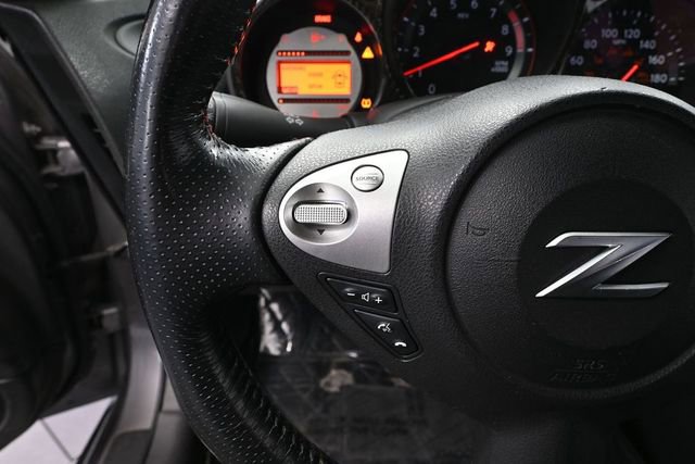 Used 2009 Nissan 370Z Touring RWD image 25