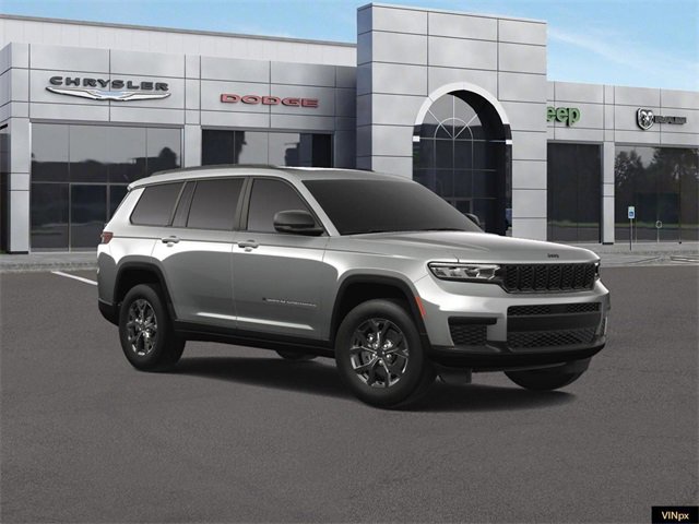 Used 2023 Jeep Grand Cherokee L Altitude image 11