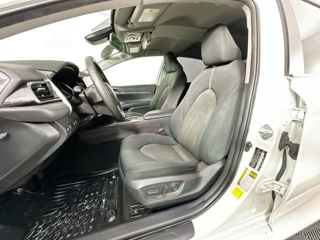 Used 2021 Toyota Camry LE FWD image 10