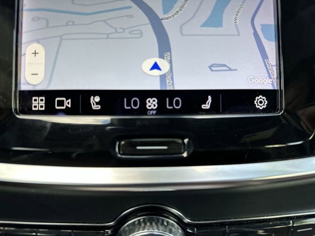 Used 2024 Volvo S60 B5 Ultimate image 17