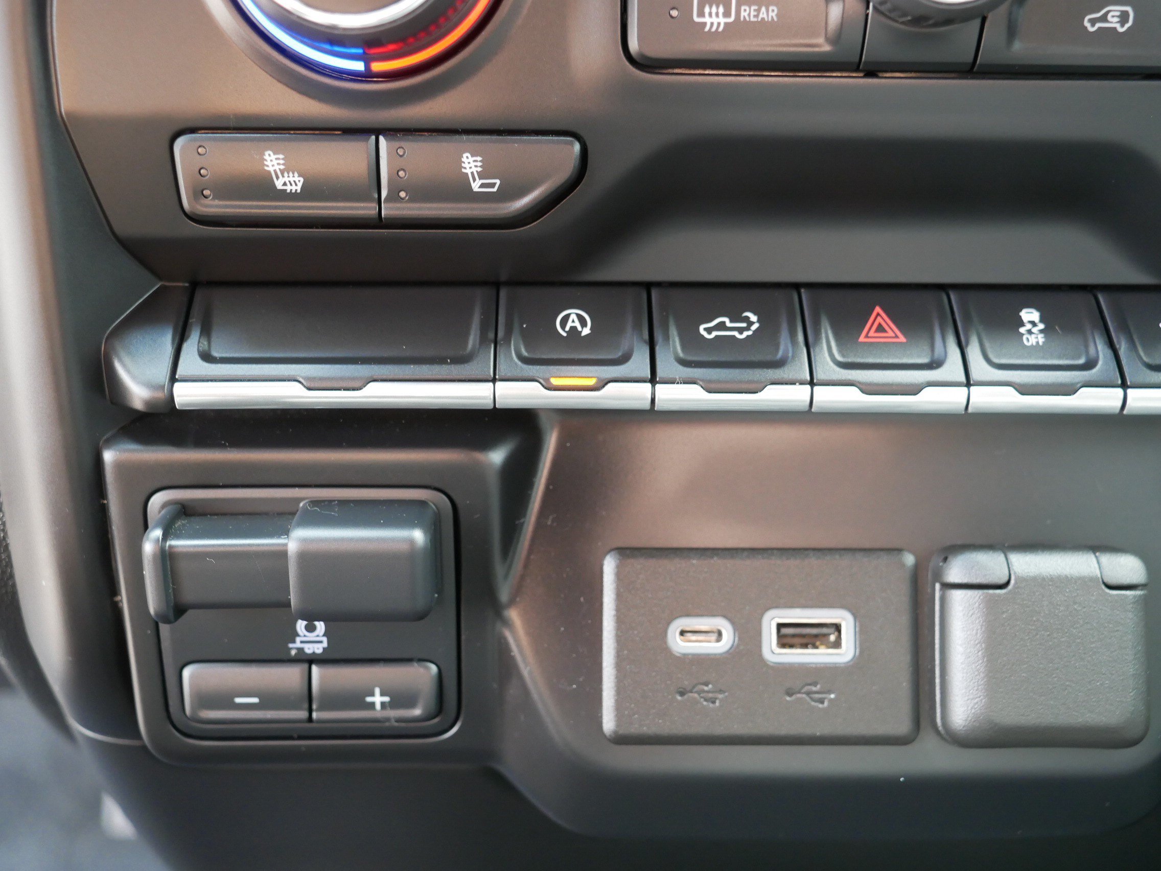 Used 2021 Chevrolet Silverado 1500 RST AWD/4WD image 31